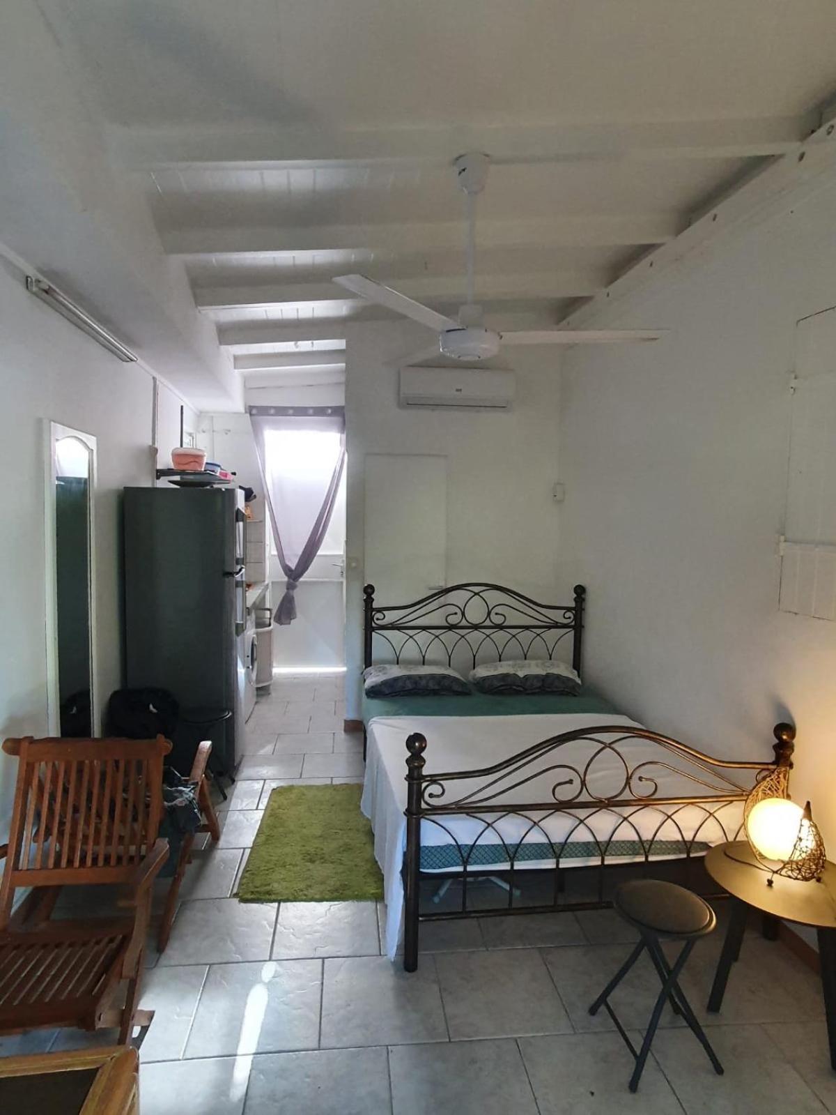 Le Sable Bleu - Evasion Tropicale A Sainte-Anne - Plage 5Min - Piscine - Parking - Logement Climatise - Vue Sur Les Palmiers - Parfait Pour Sejours En Famille Ou Entre Amis Eksteriør bilde