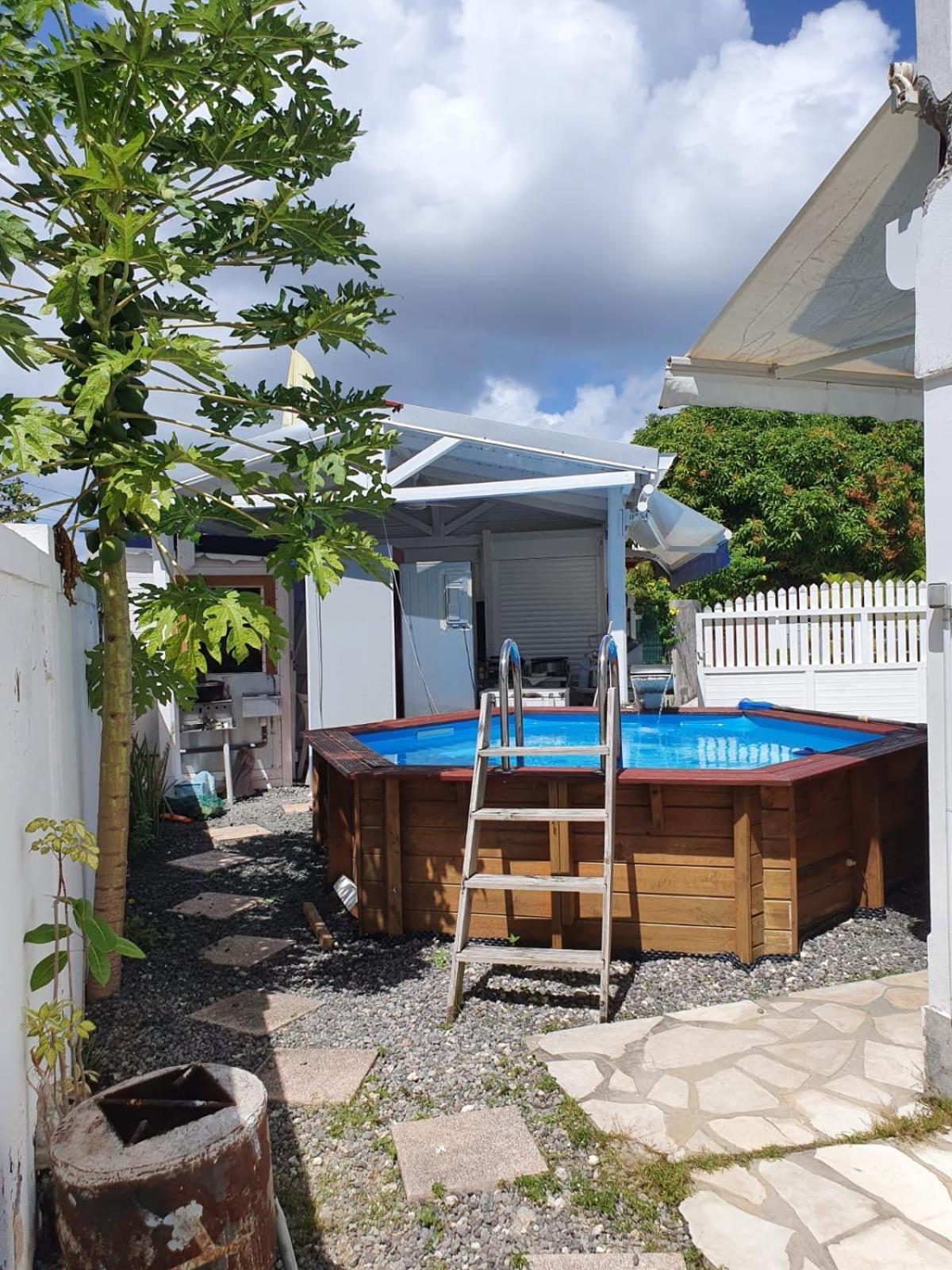 Le Sable Bleu - Evasion Tropicale A Sainte-Anne - Plage 5Min - Piscine - Parking - Logement Climatise - Vue Sur Les Palmiers - Parfait Pour Sejours En Famille Ou Entre Amis Eksteriør bilde